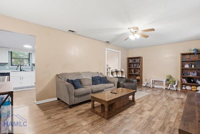 932 Primrose Lane, Hinesville, GA 31313
