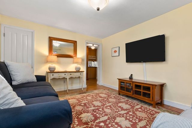 19 Bartholomew Terrace, Peabody, MA 01960