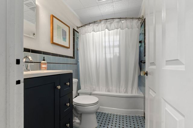 19 Bartholomew Terrace, Peabody, MA 01960