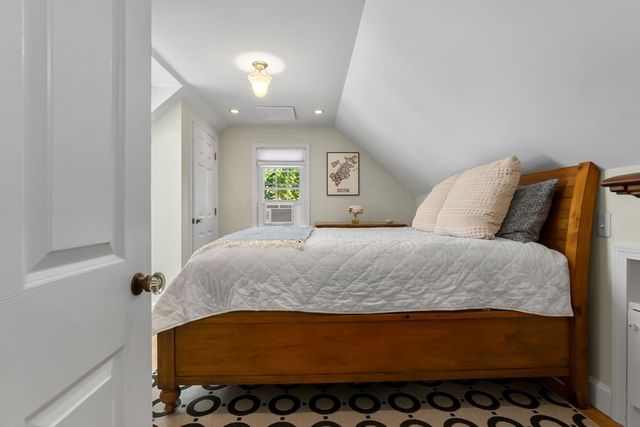 19 Bartholomew Terrace, Peabody, MA 01960