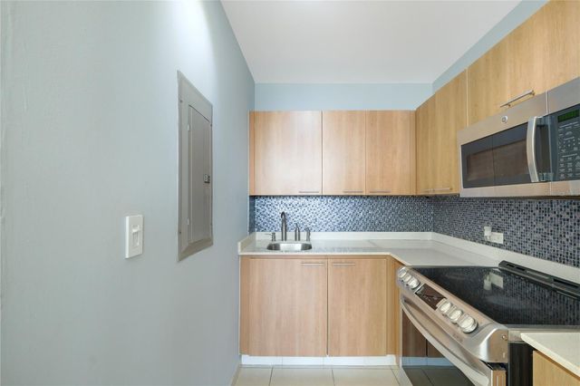 CONDOMINIO CIUDADELA 1511 PONCE DE LEON 1104, Santurce, PR 00909