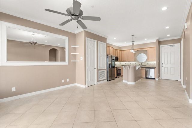 168 Lake Point Boulevard C102, Conroe, TX 77356