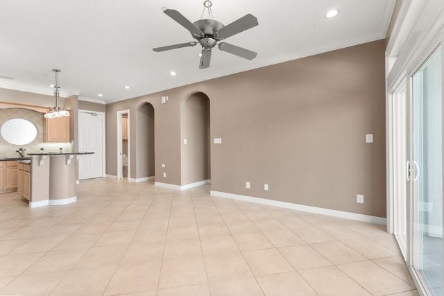 168 Lake Point Boulevard C102, Conroe, TX 77356