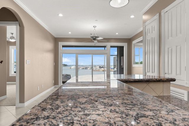 168 Lake Point Boulevard C102, Conroe, TX 77356