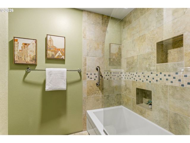123 3RD St, Lake Oswego, OR 97034