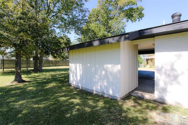 211 Jackson Ave Avenue, Sulphur, LA 70663