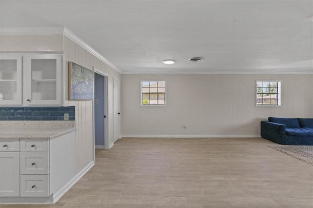 211 Jackson Ave Avenue, Sulphur, LA 70663