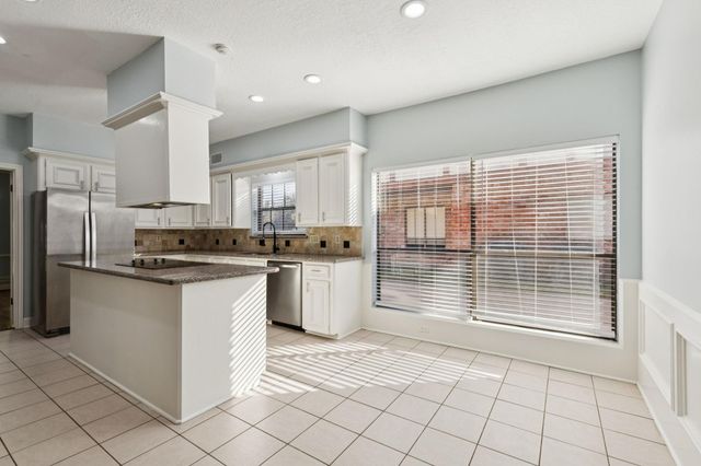 14819 Walbrook Drive, Sugar Land, TX 77498