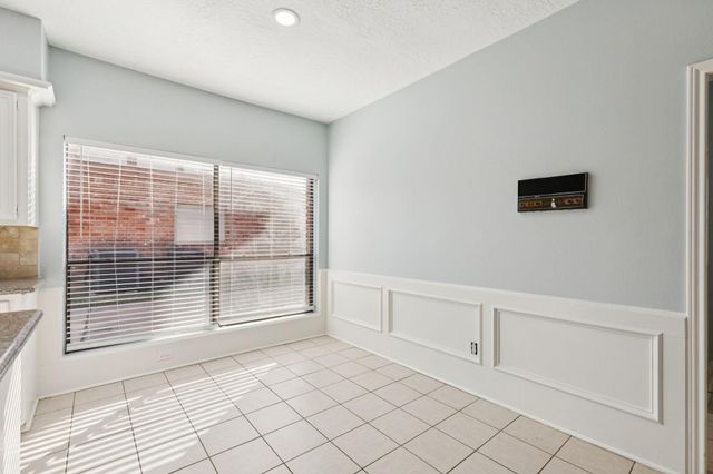 14819 Walbrook Drive, Sugar Land, TX 77498