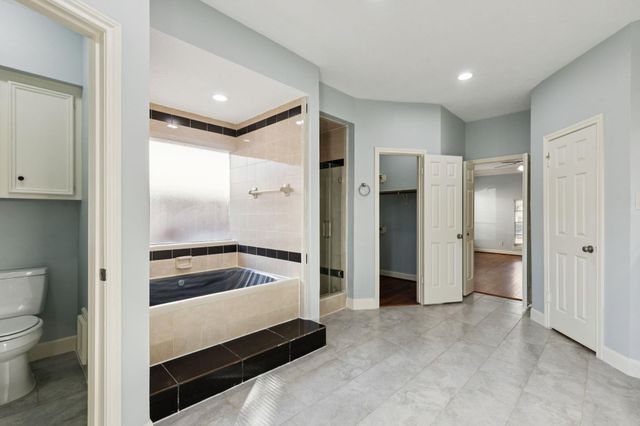 14819 Walbrook Drive, Sugar Land, TX 77498