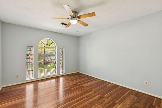 14819 Walbrook Drive, Sugar Land, TX 77498