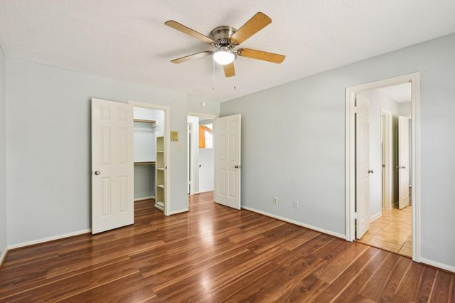 14819 Walbrook Drive, Sugar Land, TX 77498