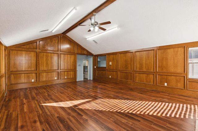 14819 Walbrook Drive, Sugar Land, TX 77498