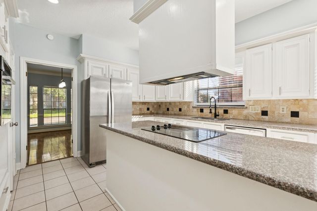 14819 Walbrook Drive, Sugar Land, TX 77498