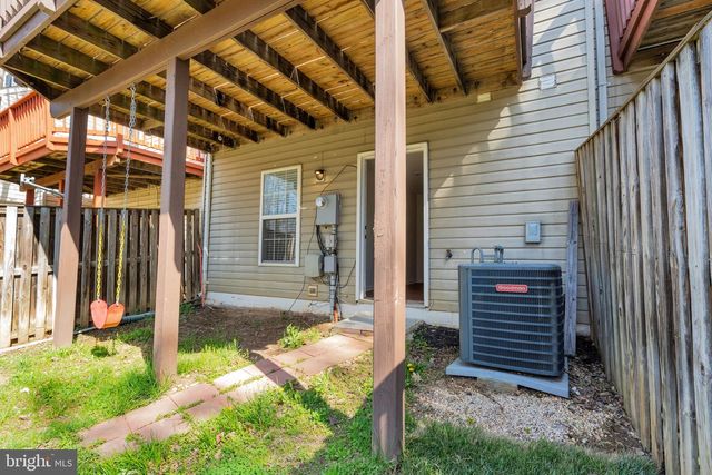 11481 CARRIAGE GATE CT, Fairfax, VA 22030