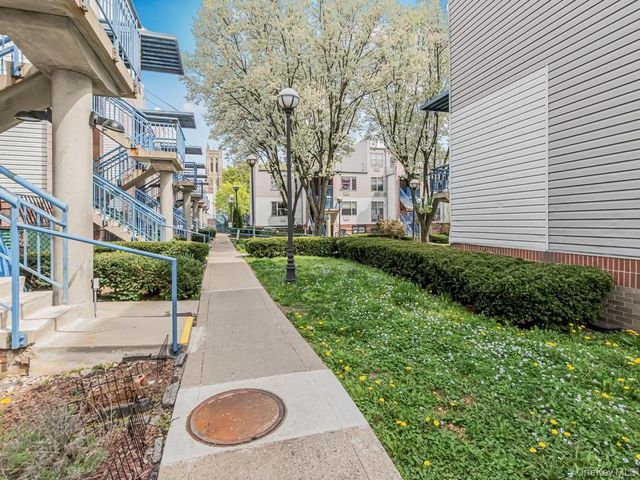 760 Brook Avenue 55C, Bronx, NY 10451