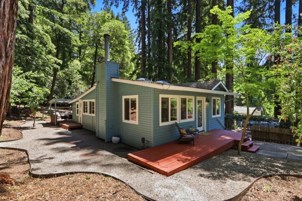 Image 2 of property listing at 825 Creek Drive, Boulder Creek, CA 95006