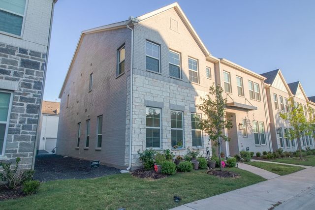 9923 Schramm Street, Irving, TX 75063