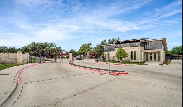 9923 Schramm Street, Irving, TX 75063
