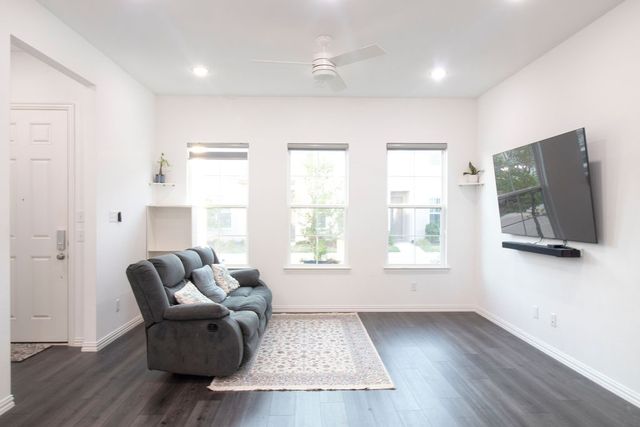 9923 Schramm Street, Irving, TX 75063