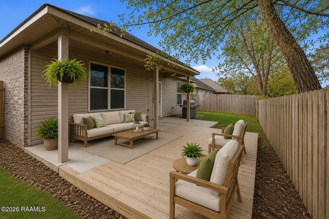204 Bridle Way, Lafayette, LA 70507