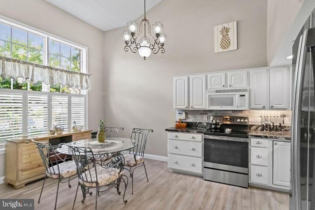 137 THOMAS JEFFERSON ST, La Plata, MD 20646