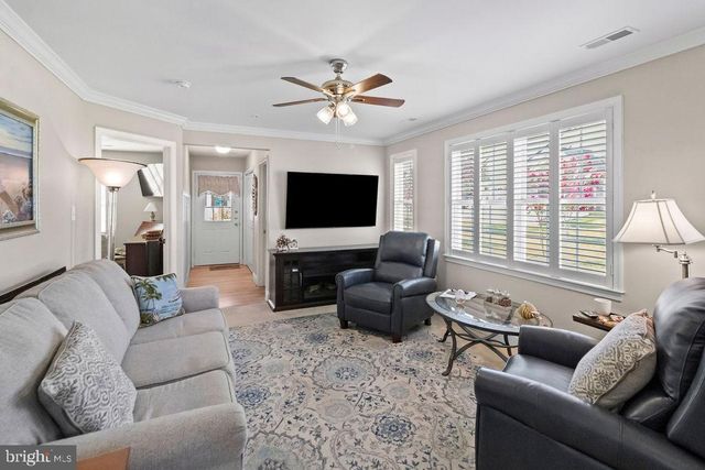 137 THOMAS JEFFERSON ST, La Plata, MD 20646