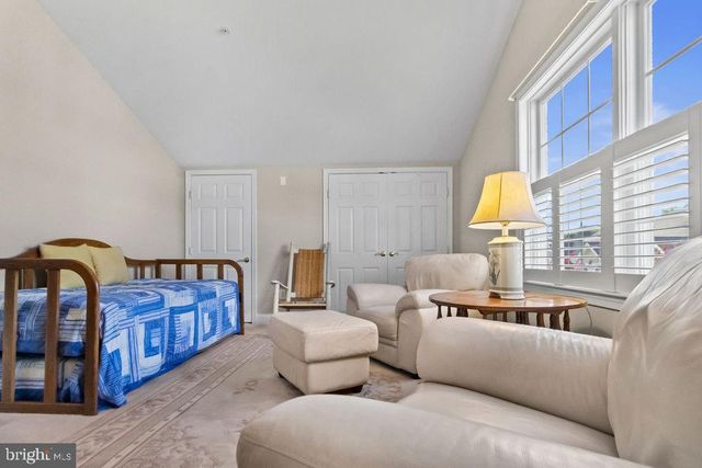137 THOMAS JEFFERSON ST, La Plata, MD 20646