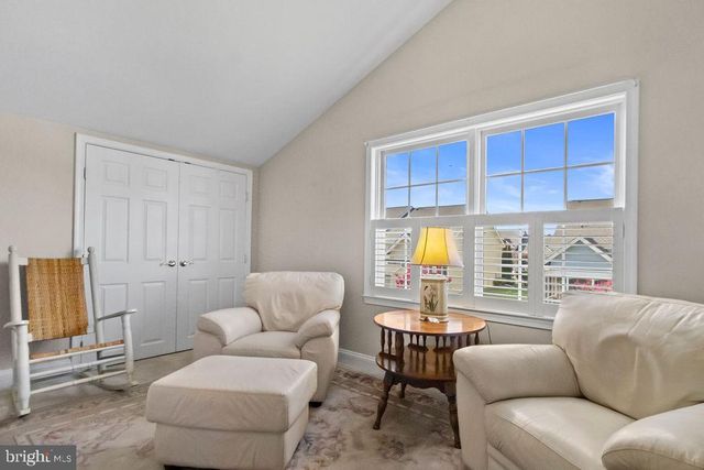 137 THOMAS JEFFERSON ST, La Plata, MD 20646