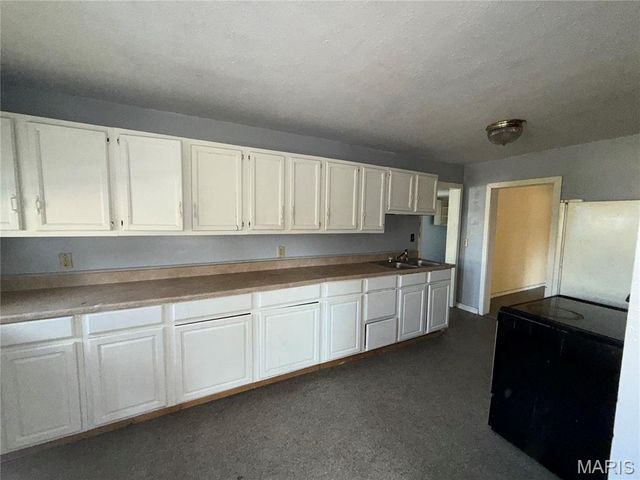 286 Polk Avenue, Lebanon, MO 65536