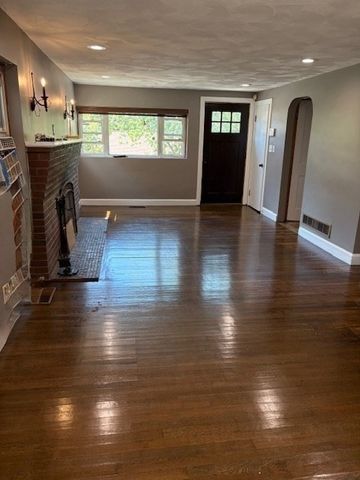 30 Linden Ter, Lynn, MA 01902