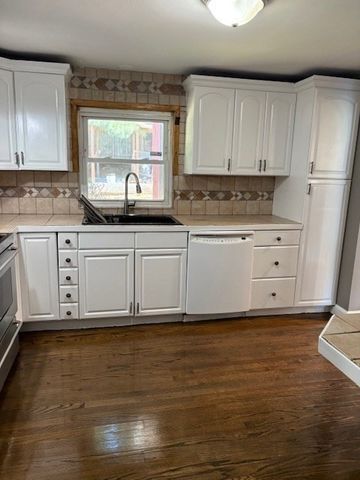 30 Linden Ter, Lynn, MA 01902