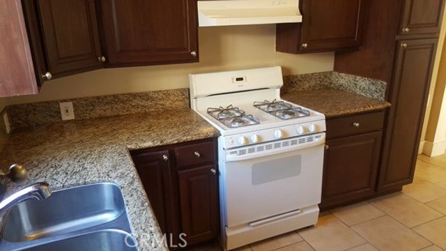 1060 Cherry A & B, Long Beach, CA 90813