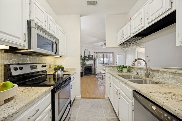 5619 Preston Oaks Road 305, Dallas, TX 75254