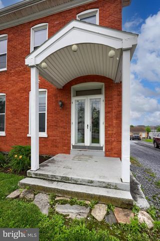 3156 LINCOLN HWY E, Paradise, PA 17562