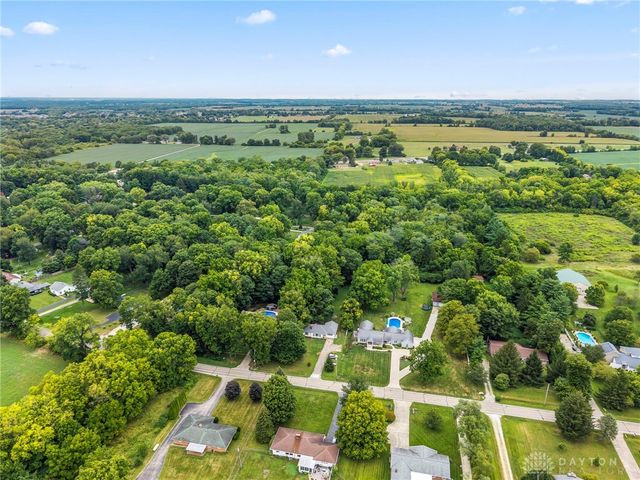 2097 Lefevre Road, Troy, OH 45373