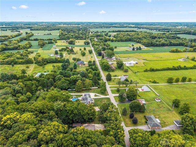 2097 Lefevre Road, Troy, OH 45373