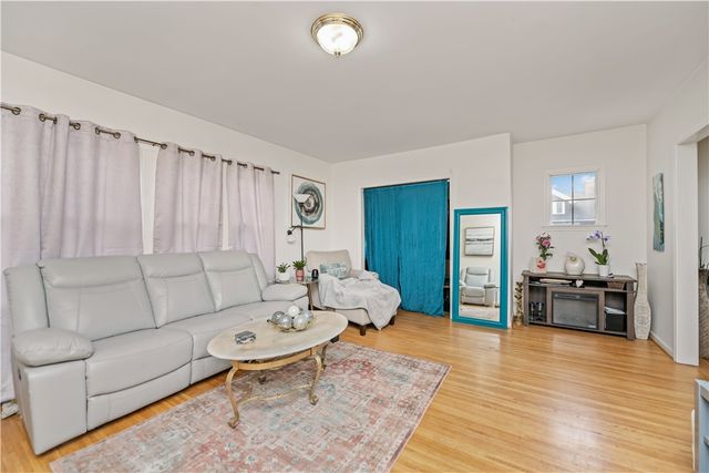 790 Thurston Road, Rochester, NY 14619