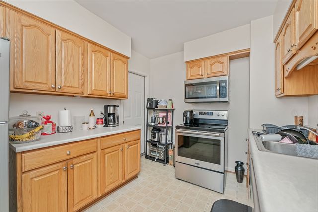 790 Thurston Road, Rochester, NY 14619