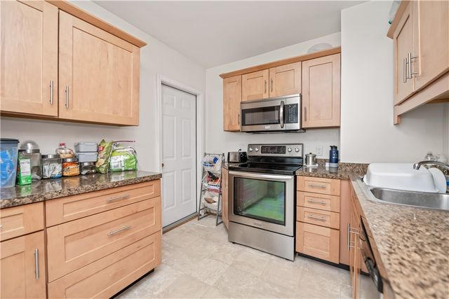 790 Thurston Road, Rochester, NY 14619