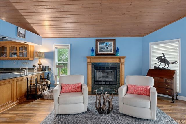 5475 S Island Drive, Homosassa, FL 34448