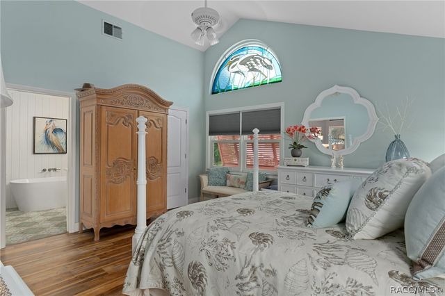 5475 S Island Drive, Homosassa, FL 34448