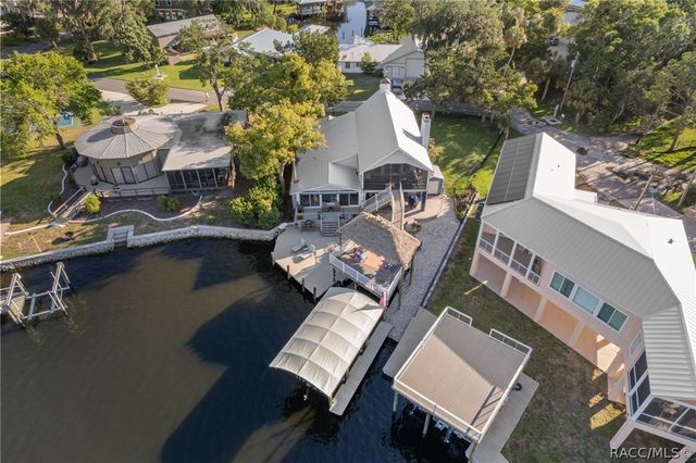 5475 S Island Drive, Homosassa, FL 34448
