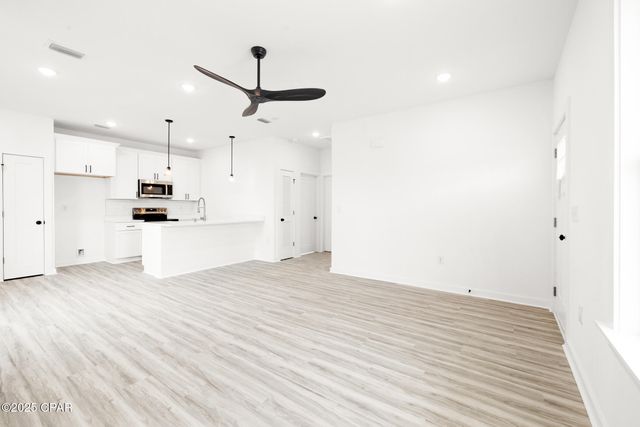 2603 E 6th Street, Panama City, FL 32401