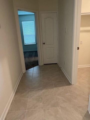 678 Imperial Loop, Alvin, TX 77511
