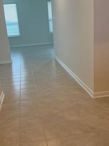 678 Imperial Loop, Alvin, TX 77511