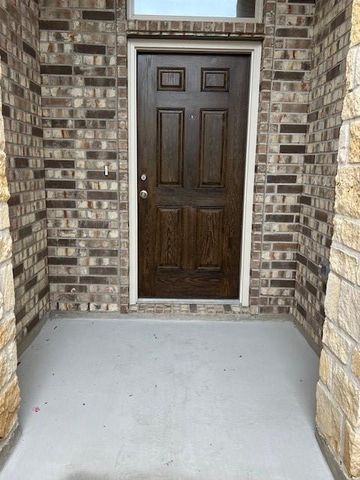 678 Imperial Loop, Alvin, TX 77511