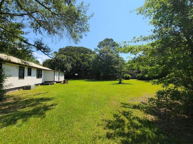 3311 Club House Road, Mobile, AL 36605
