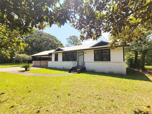 3311 Club House Road, Mobile, AL 36605