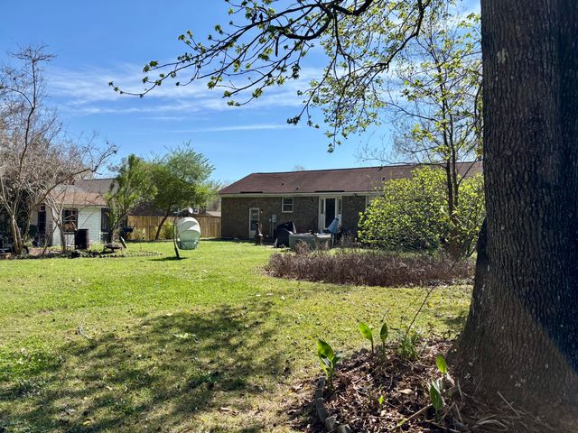 246 Columbia Drive, Ladson, SC 29456